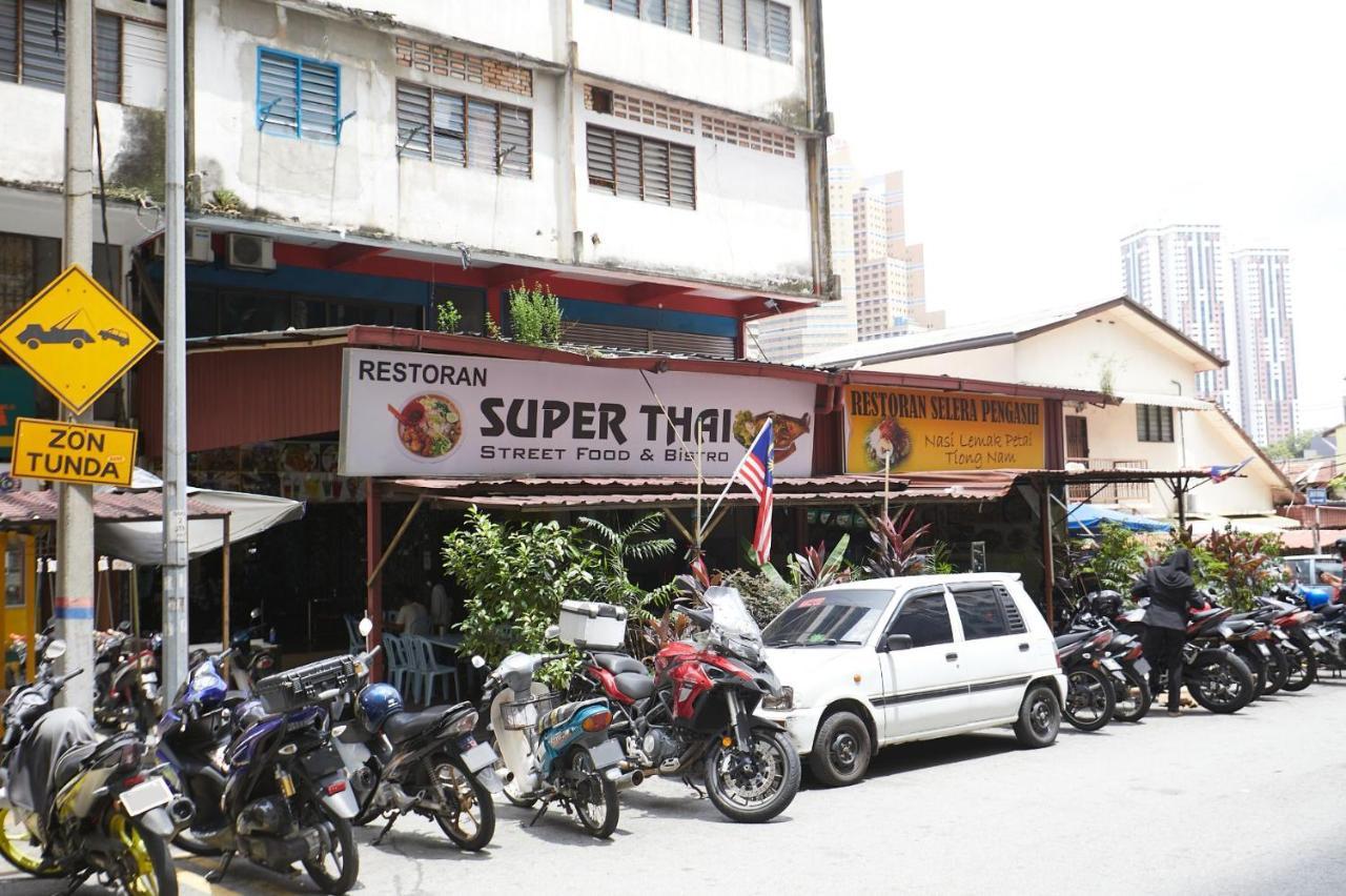 Dolphin Hotel, Chow Kit Kuala Lumpur Exterior photo