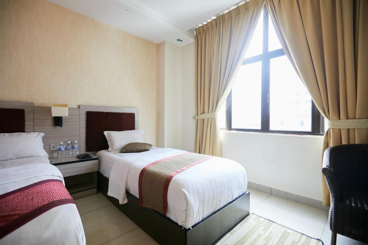Dolphin Hotel, Chow Kit Kuala Lumpur Exterior photo