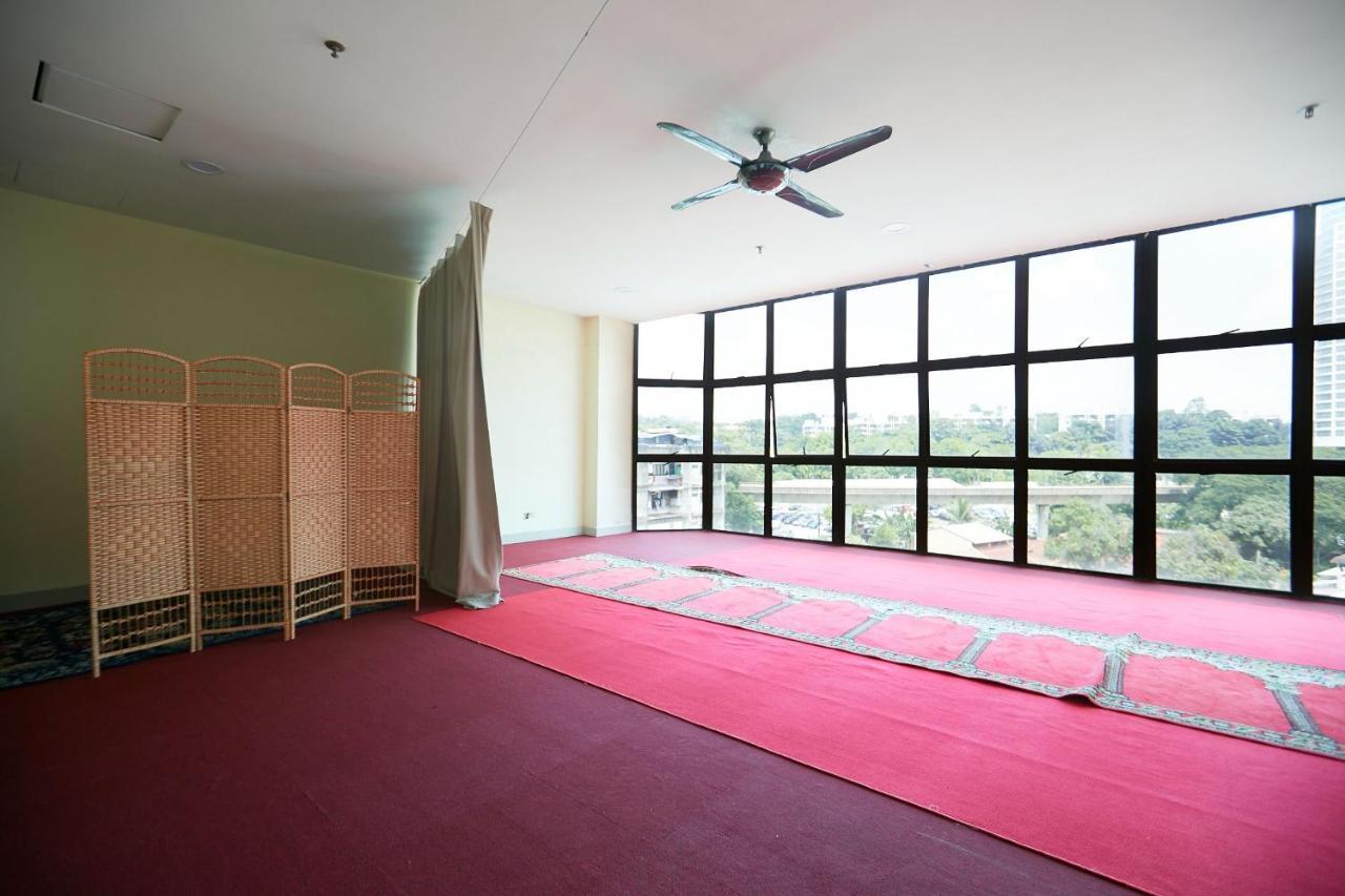 Dolphin Hotel, Chow Kit Kuala Lumpur Exterior photo