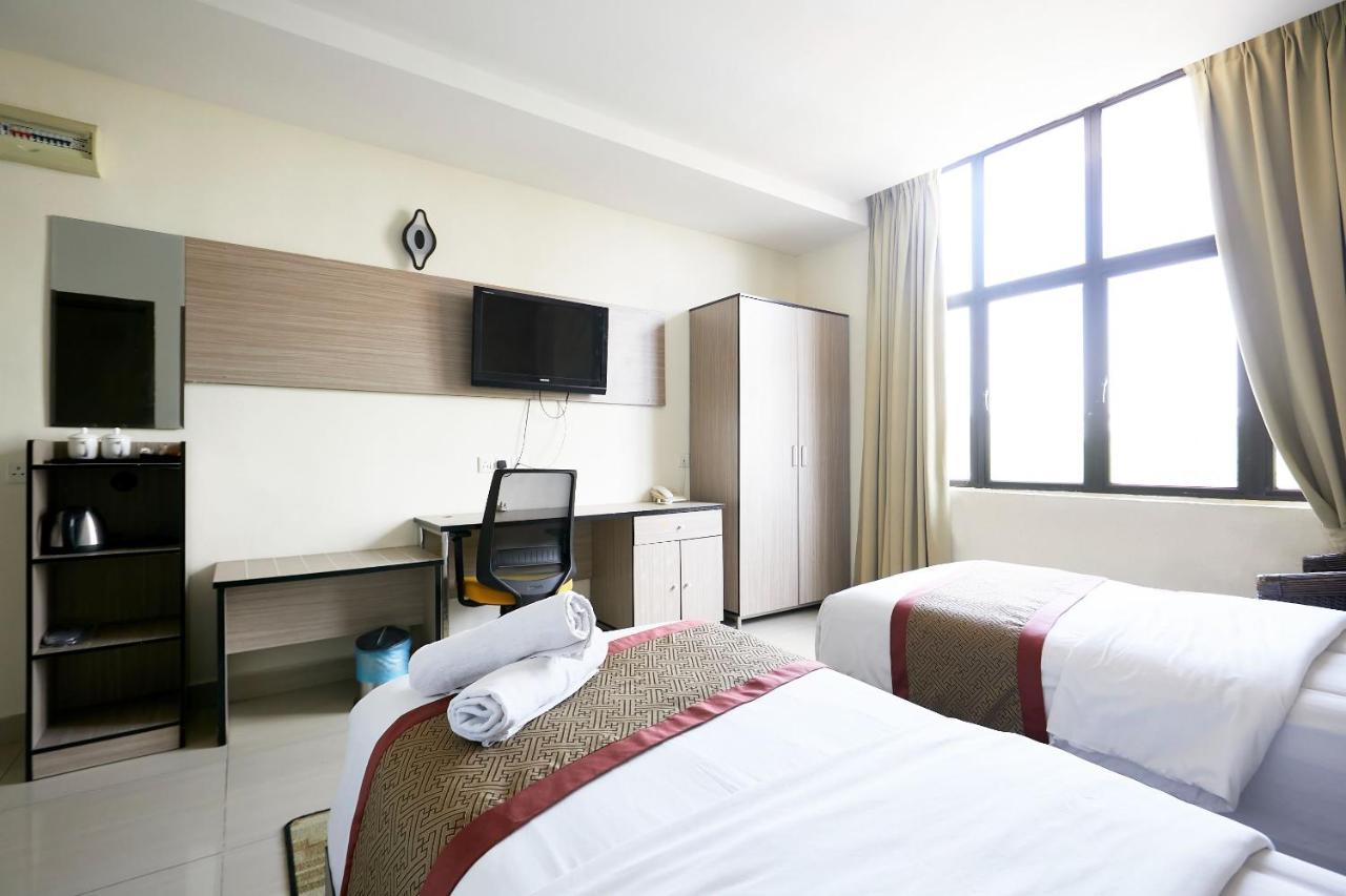 Dolphin Hotel, Chow Kit Kuala Lumpur Exterior photo