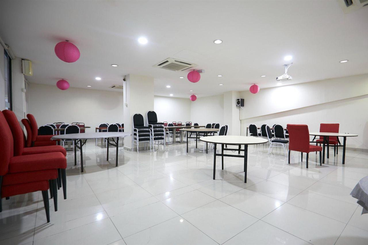 Dolphin Hotel, Chow Kit Kuala Lumpur Exterior photo