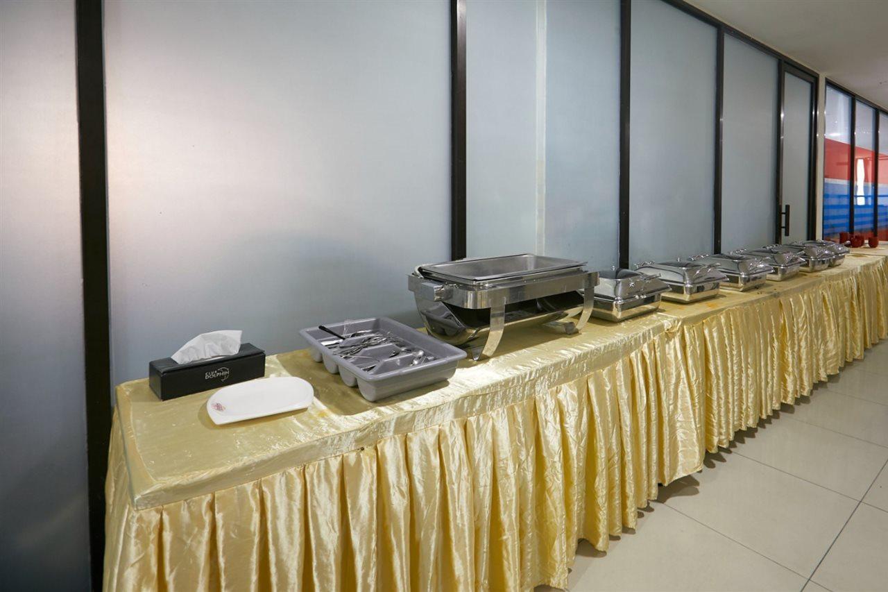 Dolphin Hotel, Chow Kit Kuala Lumpur Exterior photo